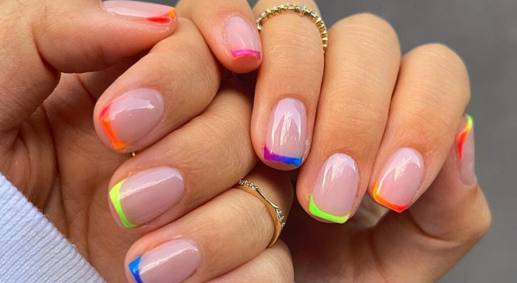 French tip nails